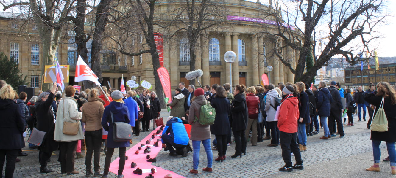 Smartmob des Landesfrauenrates am 8. März 2018 vor dem Landtag in Stuttgart