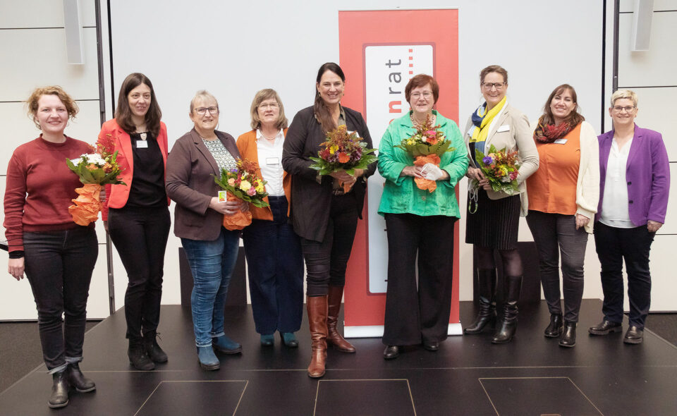 von links nach rechts: Jessica Messinger, Vera Huber, Carmen Kremer, Corinna Schneider, Prof. Dr. Anja Reinalter, Prof. Dr. Ute Mackenstedt, Verena Hahn, Viviana Weschenmoser, Rotraud Mack